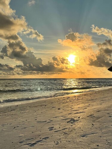 2-Bedroom, 2 Bathroom Gulf Side #159 Siesta Key – Steps from Siesta Key Beach