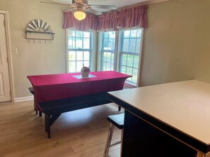 Interior - Times Past Ranch House with Ramp and Pet Friendly (Vienna)