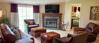 Times Past Ranch House with Ramp and Pet Friendly