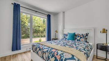 3 camere, una scrivania, ferro/asse da stiro, culla da viaggio