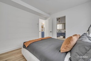 Desk, iron/ironing board, travel crib, WiFi