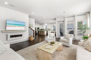 TV - Turtle Cove - Villas of Frangista, Private Pool, Golf Cart! (Miramar Beach)