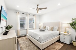 4 bedrooms, Internet, bed sheets