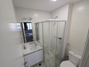 Hair dryer, towels, soap, toilet paper - Comfort in V Mariana 1m from Ana Rosa station - for HomeOffice with Garage (Vila Mariana São Paulo)