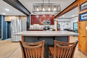 Frigorifero, microonde, forno, macchina per tè/caffè