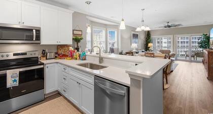 Cozy 3-bedroom condo with elevator in superb North Myrtle Beach gated community