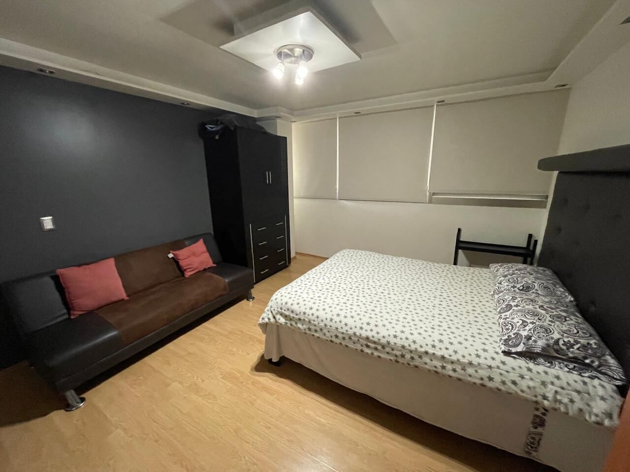 3 dormitorios, tabla de planchar con plancha, wifi y ropa de cama