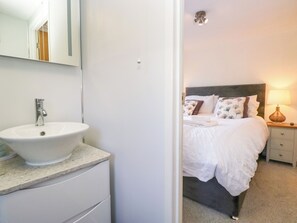 Individually decorated, individually furnished, free WiFi - Dovedale Lodge (Windermere)