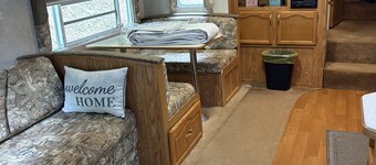 5th Wheel RV On Permanent Site ,Near Hatfield McCoy Sites