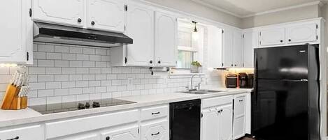 Micro-ondas, fogão, cooktop, lava-louças