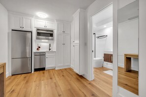 Interior - Luxury Condo by Stadium — Unbeatable Location! 2 minute walk to stadium! (Tallahassee)