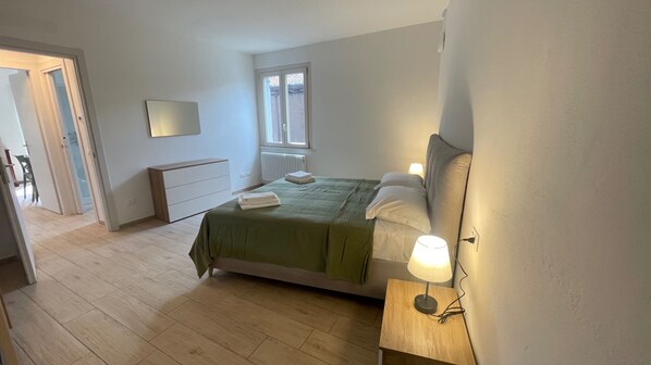 Apartment | 1 bedroom, bed sheets - Bella Vista Apartment in Bellagio (Bellagio)