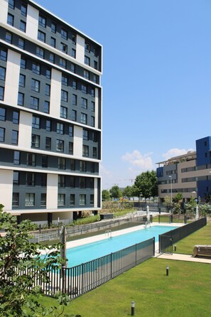 Seasonal outdoor pool - Welco Valdebebas (Madrid)
