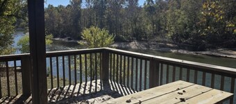 Cozy Riverfront Cabin on the Current River.   Relax, Unwind & Explore the Ozarks