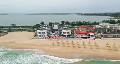 Avenue Palm on the Beach - Avenue Hotels