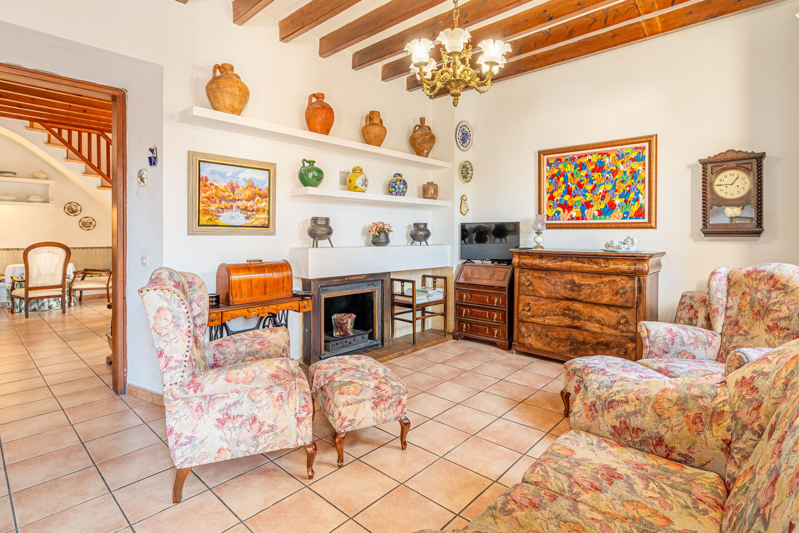 Télévision, cheminée