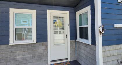 G St Inn Unit 4 Charming 2-bedroom apartment with AC, WiFi in lovely Hampton