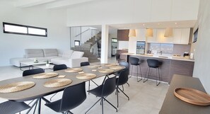 Dining - House 5p with garden in the heart of Saint-Raphaël (Saint-Raphaël)