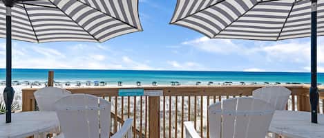 Townhome, 1 Queen Bed with Sofa bed (Capri by the Gulf 101) | Outdoor dining