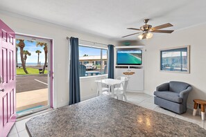 House, 1 Queen Bed with Sofa bed (Capri by the Gulf 101) | Dining - Capri on the Gulf 101 (Destin)