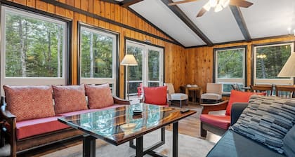 White Mountain Getaway;Hike and Ski Nearby