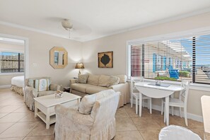 Townhouse, 1 kingsize-seng (Capri by the Gulf 102) | Oppholdsområde