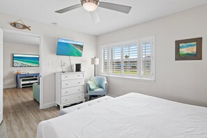 Townhome, 1 King Bed with Sofa bed (Capri by the Gulf 104) | WiFi