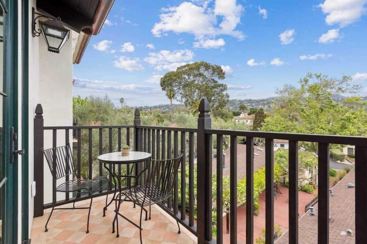 Executive-Studio, 1 King-Bett, Kochnische, Bergblick