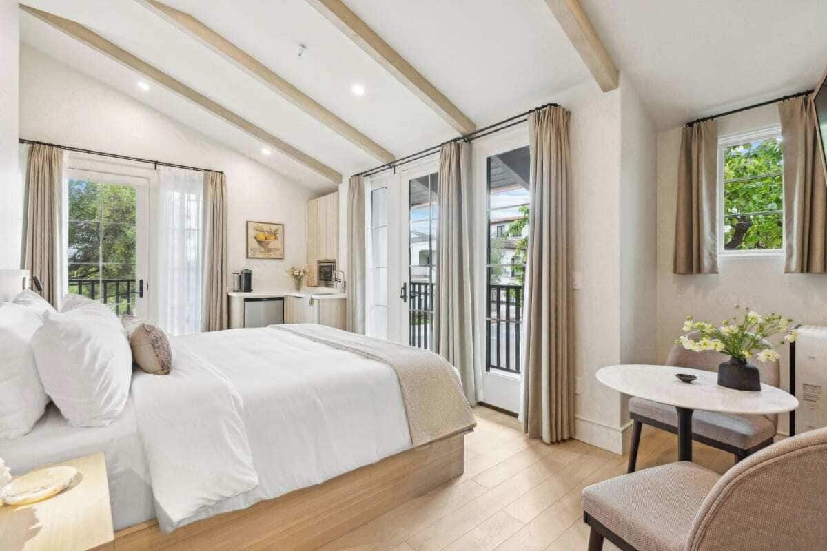 Executive-studio, 1 suuri parisÀnky, keittotila | Egyptinpuuvillaiset lakanat, ylelliset vuodevaatteet
