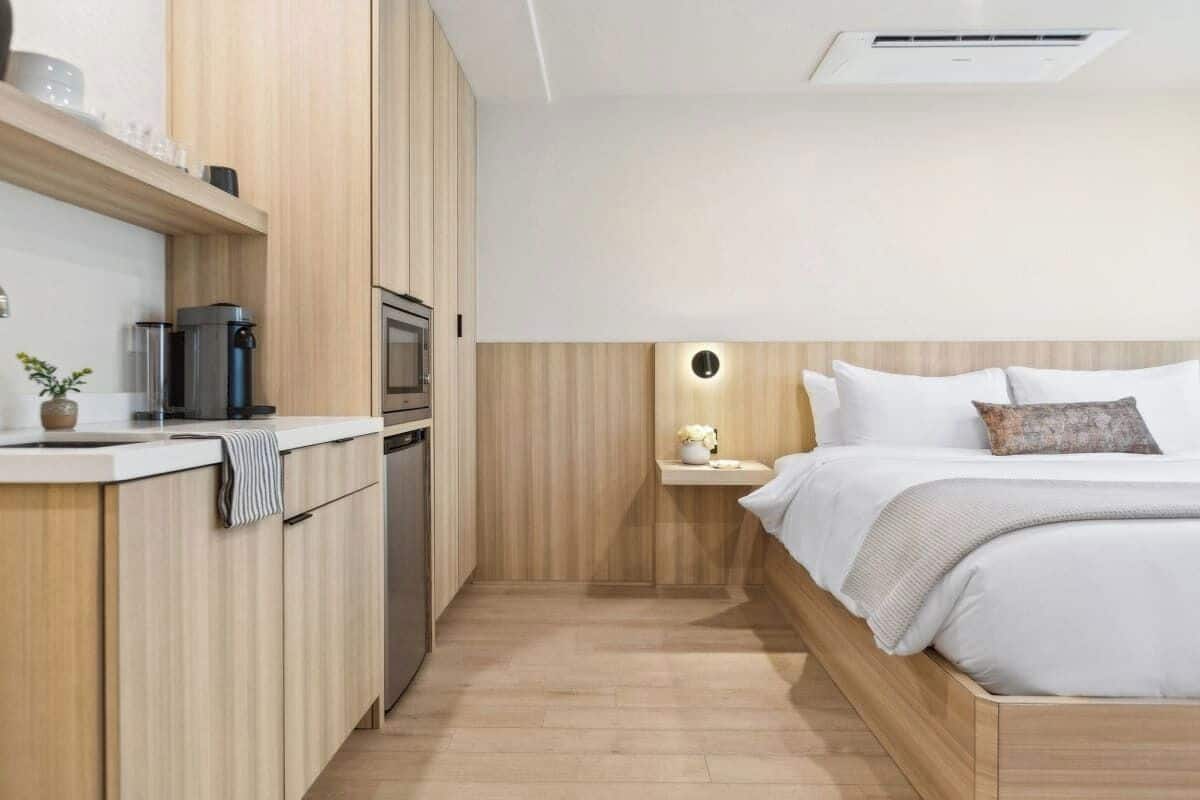 Executive-studio, 1 suuri parisÀnky, keittotila | Egyptinpuuvillaiset lakanat, ylelliset vuodevaatteet