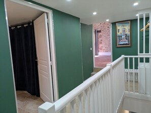 Interior - Comfortable 80 m2 self-contained studio, 10 minutes from the sea. (Unknown)