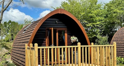 Cosy Pod by The Moor With Fishing