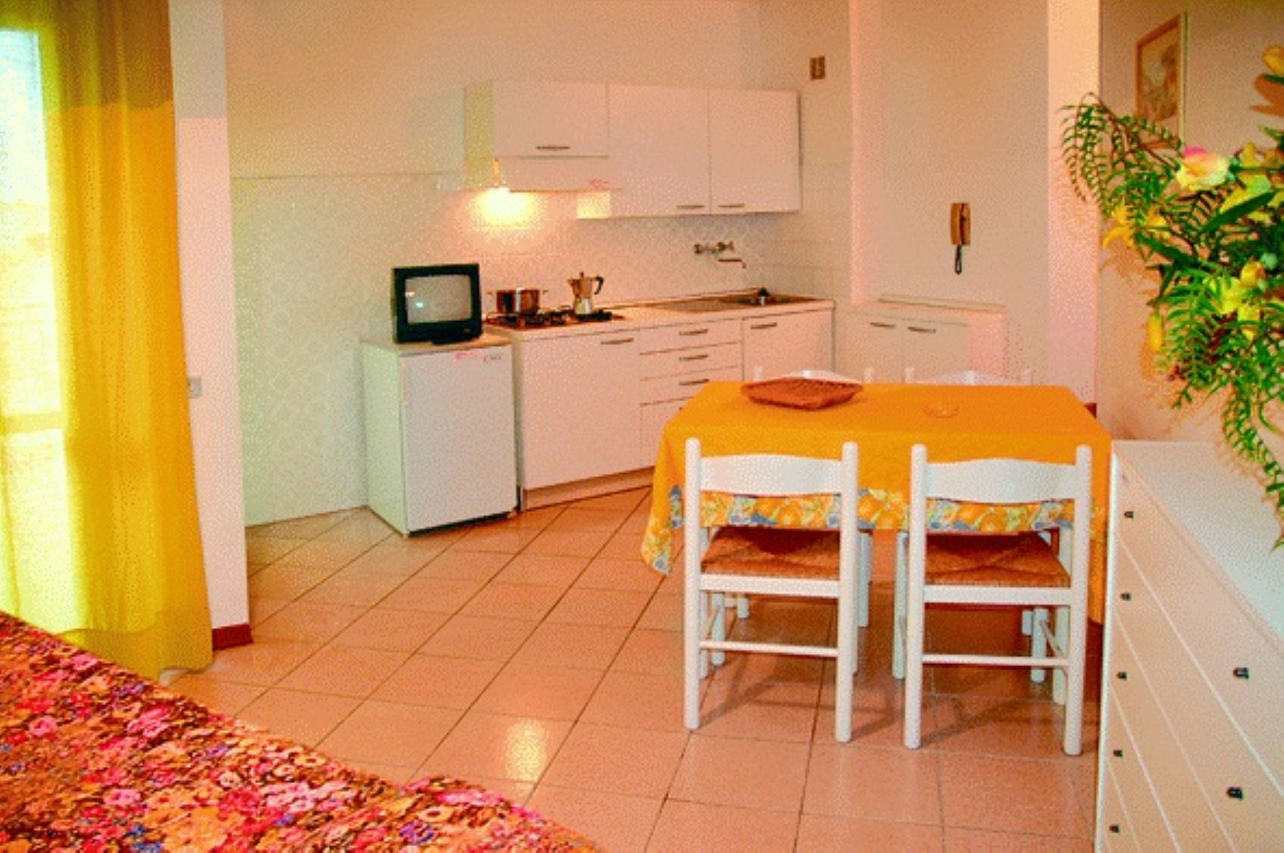 Apartment, Balcony, Ocean View | Dining room