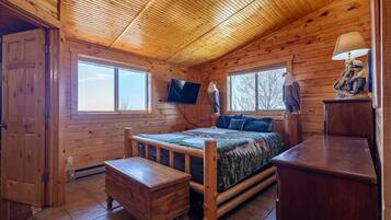 5 makuuhuonetta, työpöytä, ilmainen Wi-Fi, vuodevaatteet