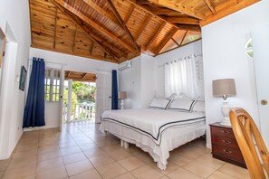 3 dormitorios, escritorio, tabla de planchar con plancha y wifi