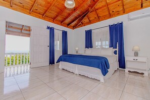 3 Schlafzimmer, Schreibtisch, Bügeleisen/Bügelbrett, WLAN