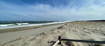Bright & Cozy Harwich Getaway near Beach & Trails