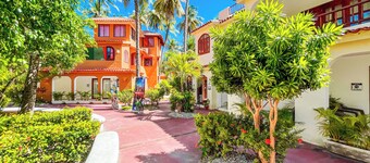TROPICAL Sol Caribe STUDIOS SUITES & SPA