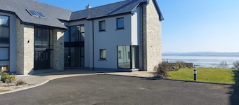 Serene luxurious Haven with Sea View: Rooms or Entire Property Letterkenny