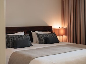 2 bedrooms, desk, free WiFi, bed sheets