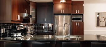 Luxury ski-in/ski-out condo in Saint-Sauveur