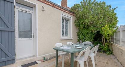 House for 5 people, 350m from the beach.