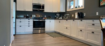 Lakefront 2-bedroom cottage in Boyne City with WiFi