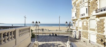 Sea view apartment for 4 adults 2 children