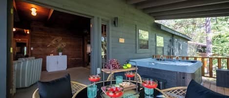 Exclusive Apartment | Terrace/patio