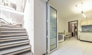 Interior - Urban 7 by Propertize - Cagliari (Cagliari)
