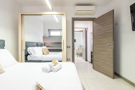 1 Schlafzimmer, Bügeleisen/Bügelbrett, kostenloses WLAN, Bettwäsche. Urban 7 by Propertize - Cagliari