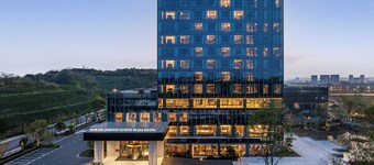 Howard Johnson By Wyndham Guotou Plaza Zigong