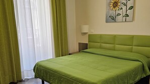 Classic Double or Twin Room, City View | Desk, laptop workspace, WiFi (free) - ETNEA ROYAL SUITES (Catania)