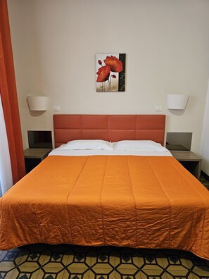 Classic Double or Twin Room, City View | Desk, laptop workspace, free WiFi - ETNEA ROYAL SUITES (Catania)